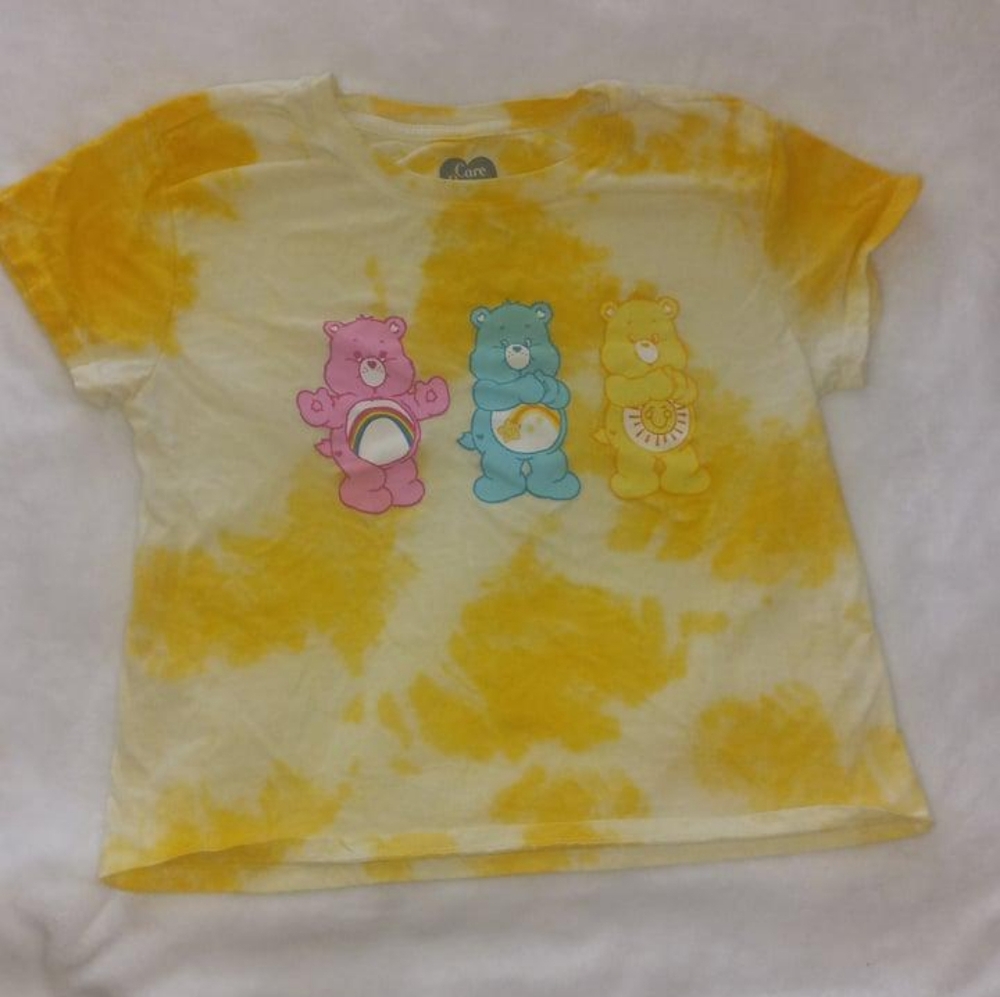 CARE BEAR TIE-DYE CROPPED TOP SHORT-SLEEVE SHIRT. WOMENS SIZE SM.